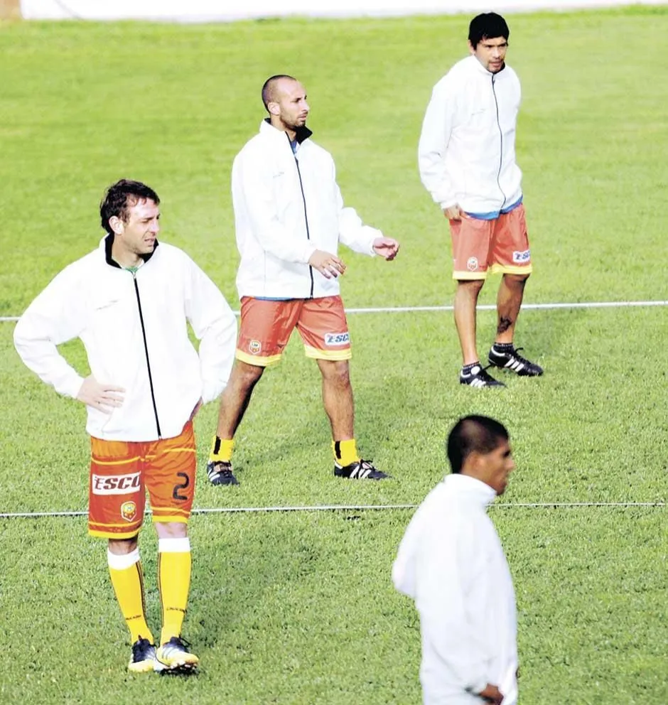 Mantiene la base.