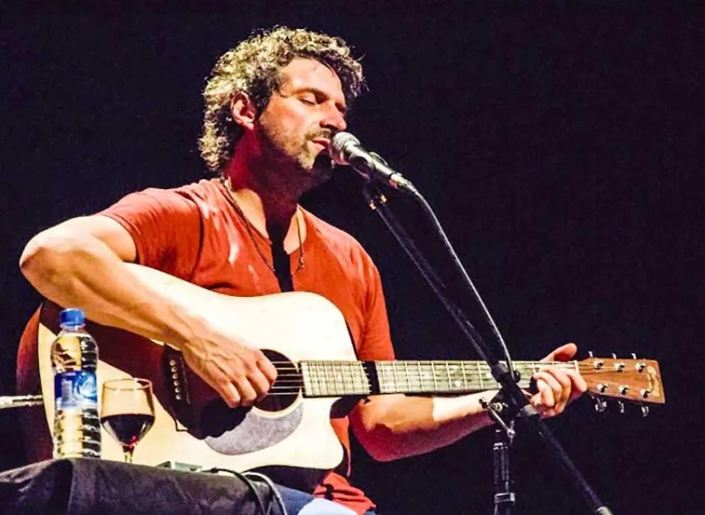 Seducción Y Música De La Mano De Iván Noble El Territorio Noticias De Misiones
