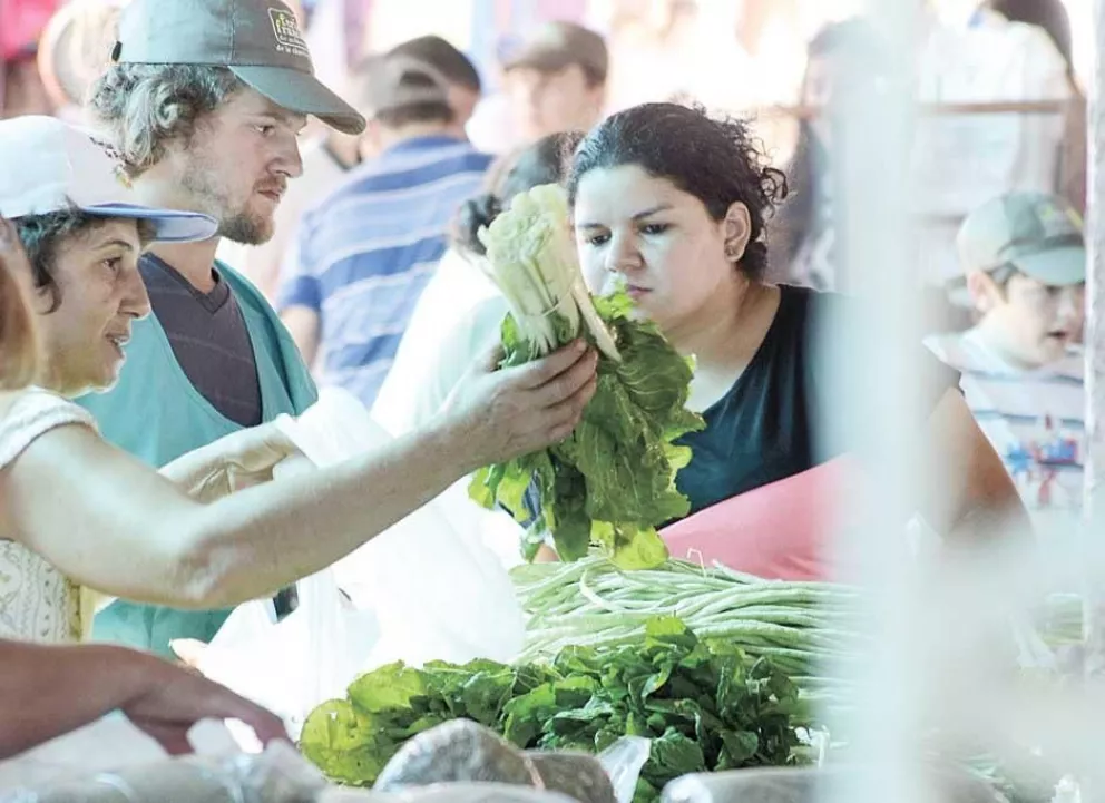 Gran demanda en las Ferias Francas de Posadas: "Hay muchas verduras a buen precio"