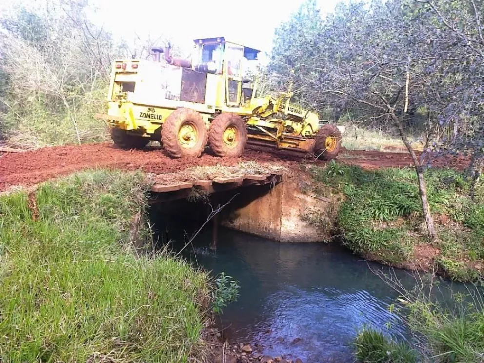 Construirán un nuevo puente sobre arroyo Tigre.