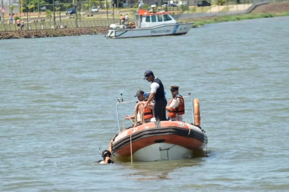 Prefecturianos rescataron a un adolescente en el río Paraná