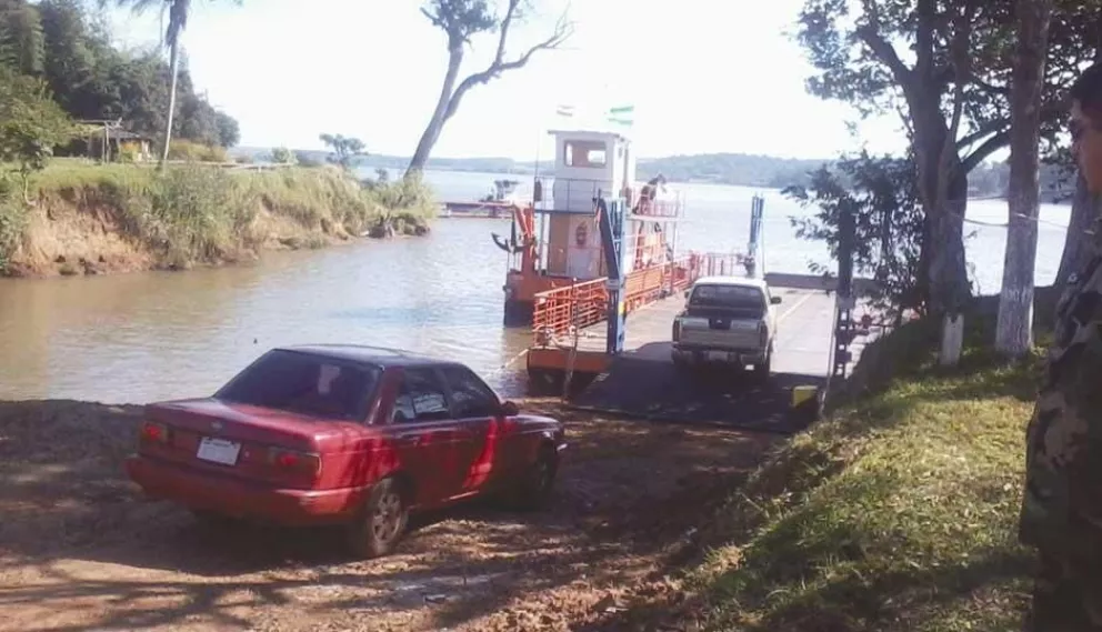 Entre 12 y 16 vehículos podrán pasar de uno a otro lado del río.