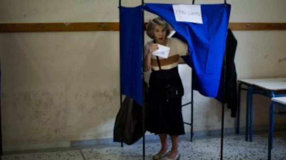 Este domingo Grecia ya comenzó la votación del referéndum