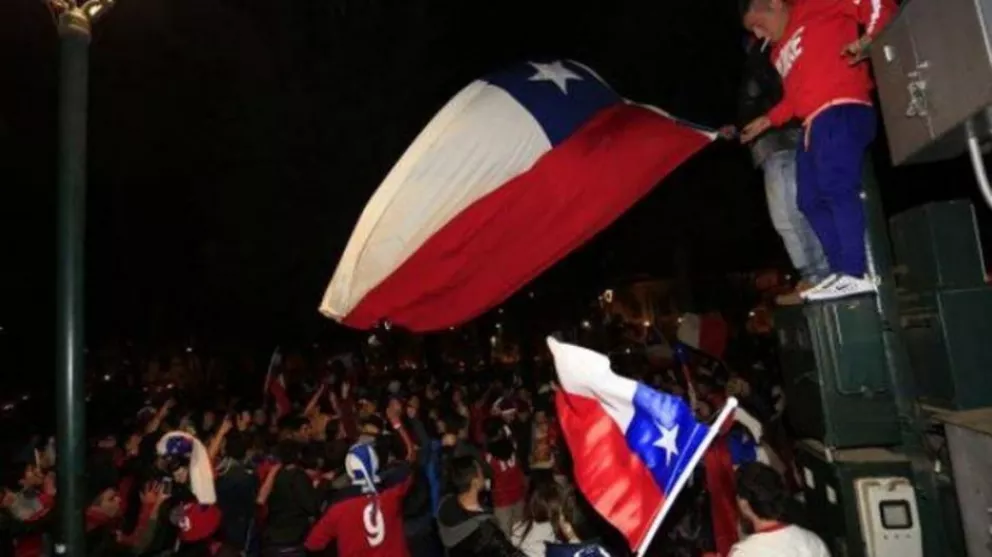 Masivas celebraciones por la Copa en Chile dejaron dos muertos