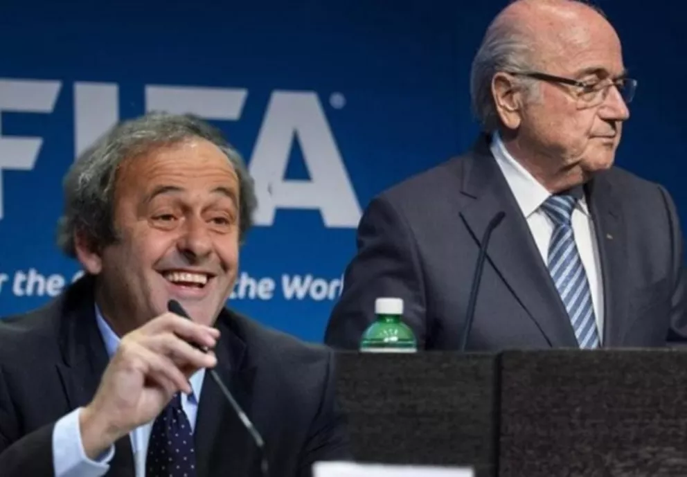 Platini oficializó su candidatura para ser presidente de la FIFA  