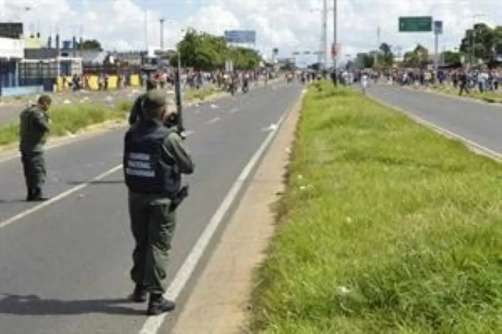 Venezuela: un muerto y 30 detenidos