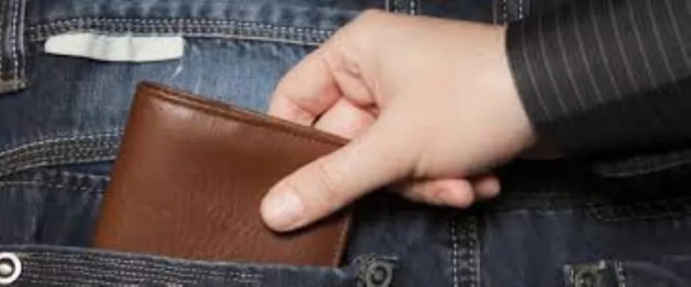 Un hombre fue detenido por robar la billetera a un vendedor ambulante