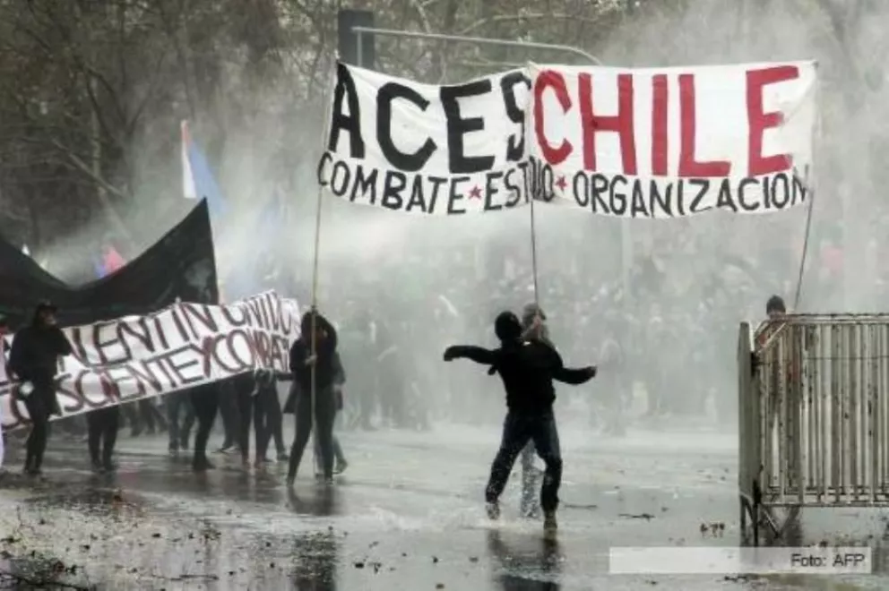 Miles de chilenos se movilizaron por educación gratuita