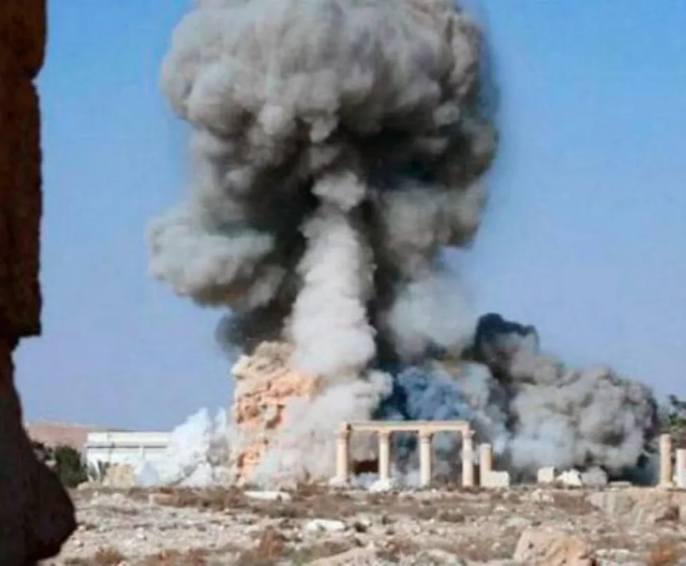 Reliquias de Palmira voladas por Isis 