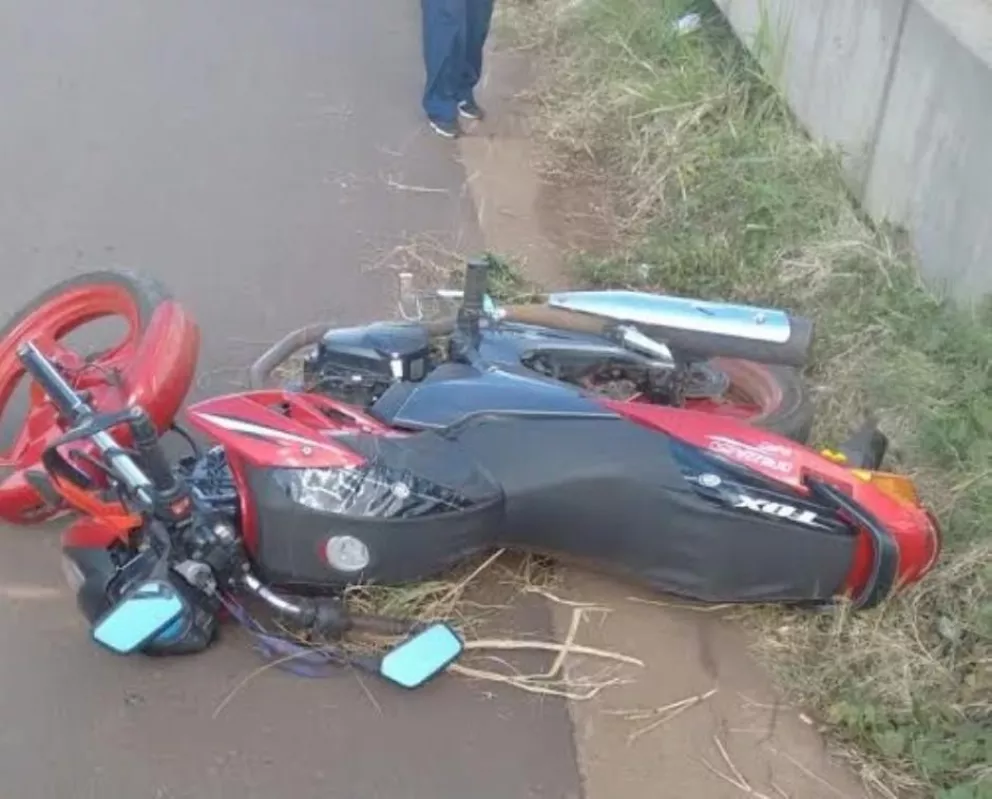 Un adolescente perdió la vida tras despistar con su motocicleta 