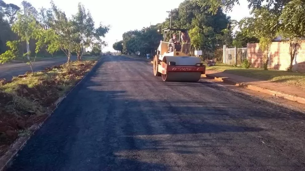 Concluyen asfaltado en 16 localidades de la zona centro de Misiones