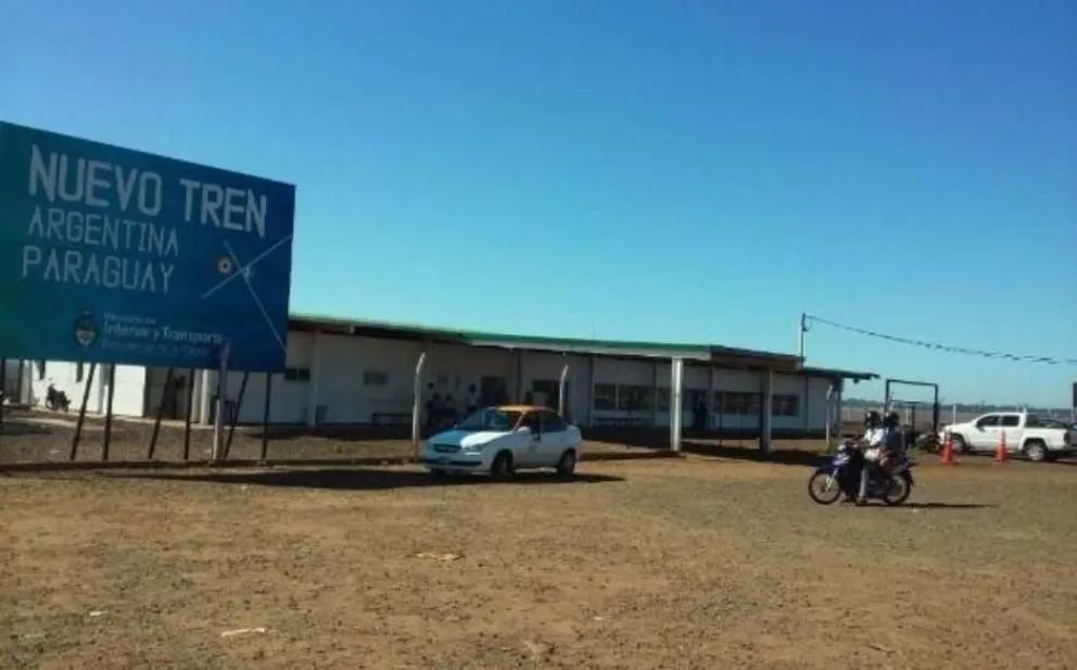 Conflicto en Aduana paraliza el servicio del tren internacional 