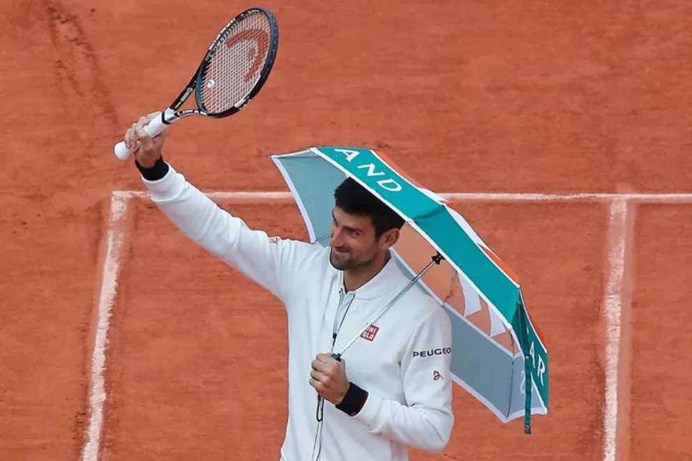 A Djokovic no lo para ni la lluvia 