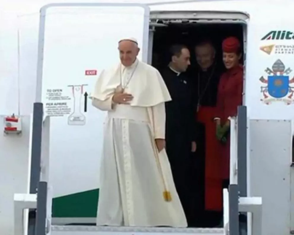 Francisco llega a Polonia