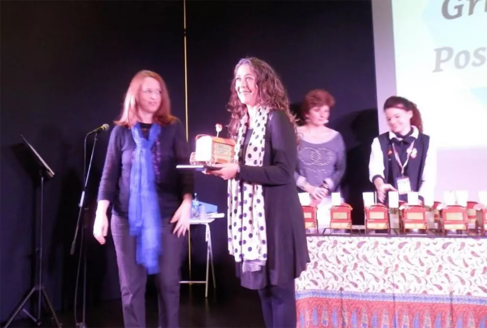 Gricelda Rinaldi fue premiada en Buenos Aires por su difusión de la literatura