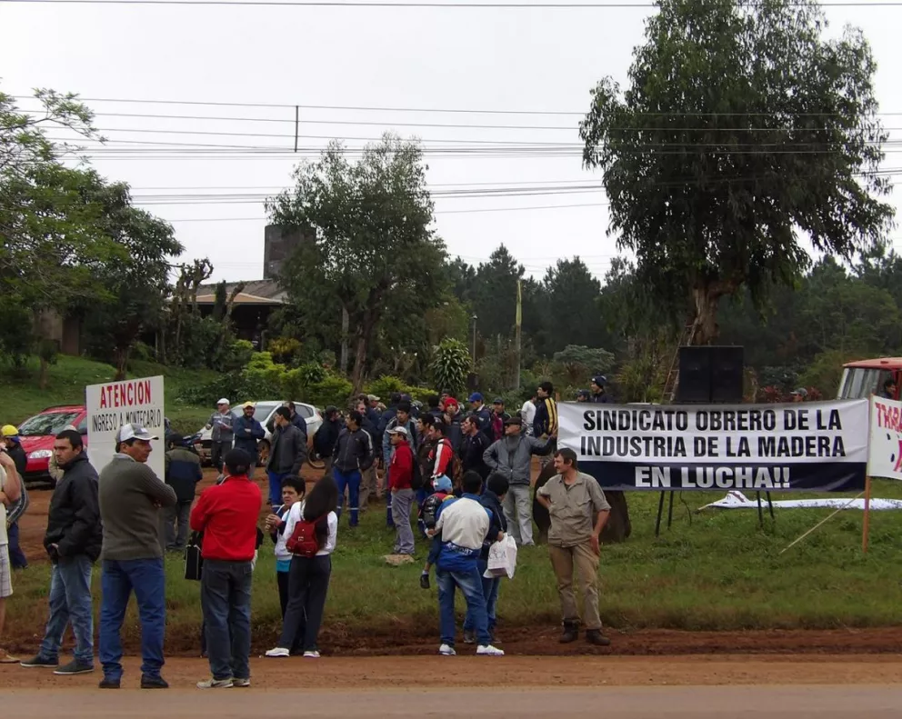 Montecarlo: madereros suspendieron medida de fuerza hasta la semana que viene