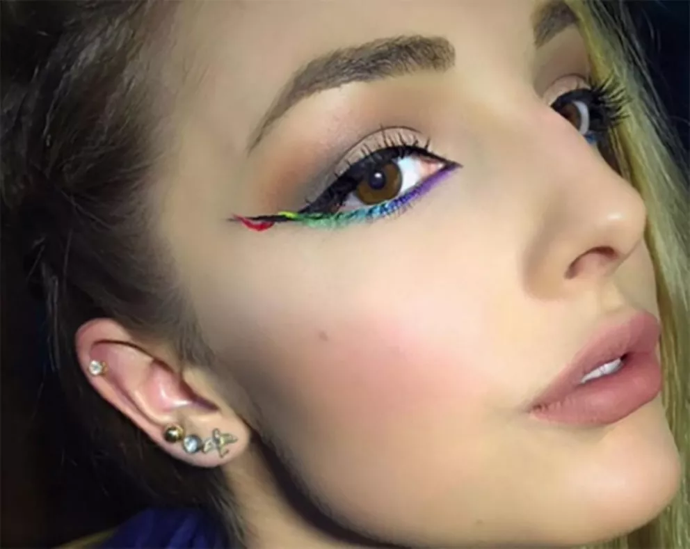 El delineado multicolor que arrasa en Instagram