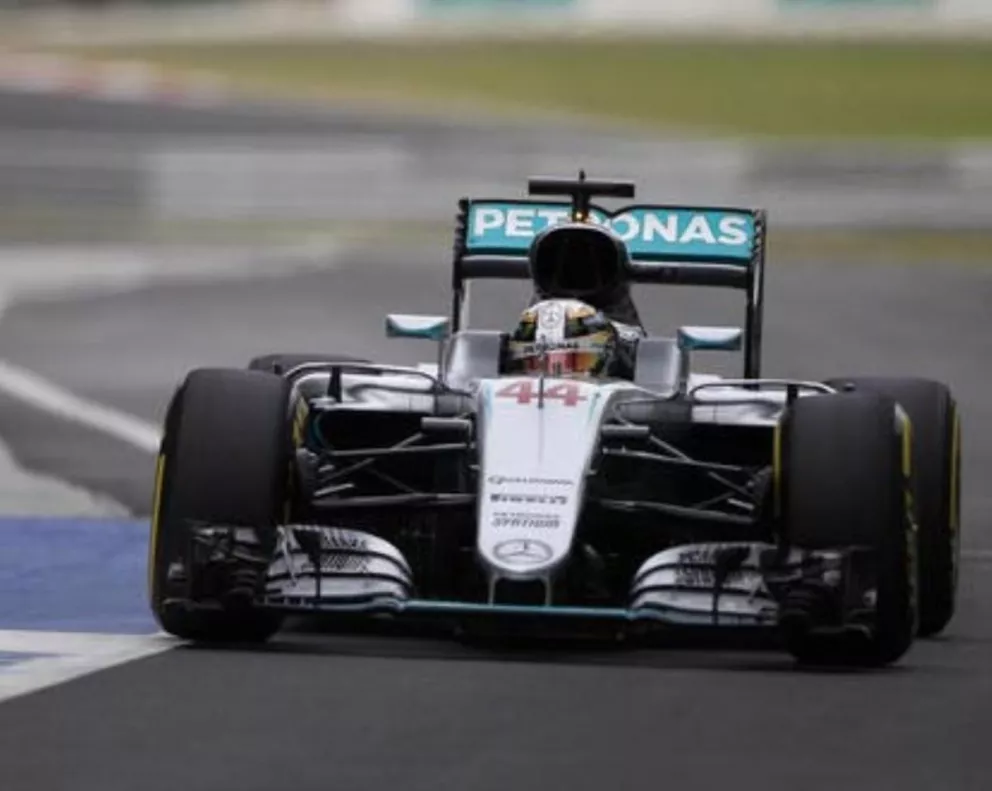 Hamilton saldrá desde la pole en el GP de Malasia