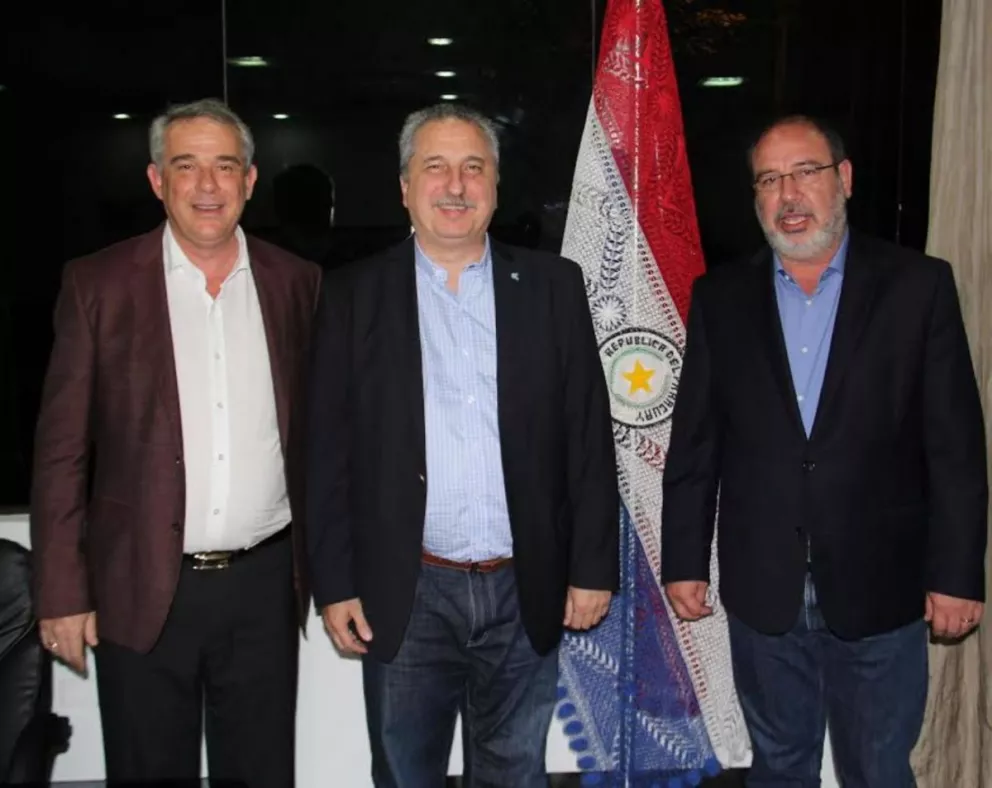 Passalacqua afianza lazos estratégicos con gobernadores de la región