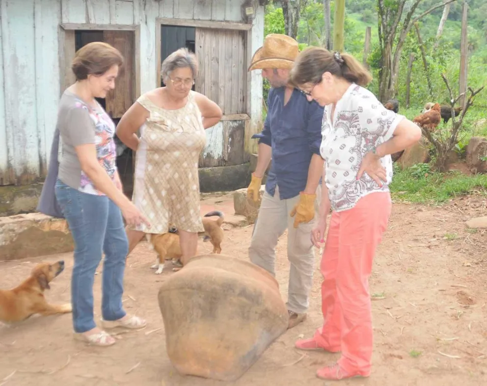 La familia Benítez donó el valioso objeto guaraní.