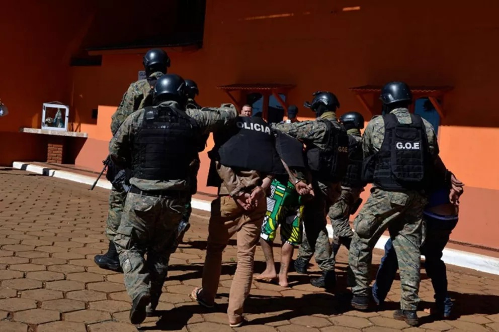 Al menos 30 brasileños cayeron en Irigoyen por operativo transnacional