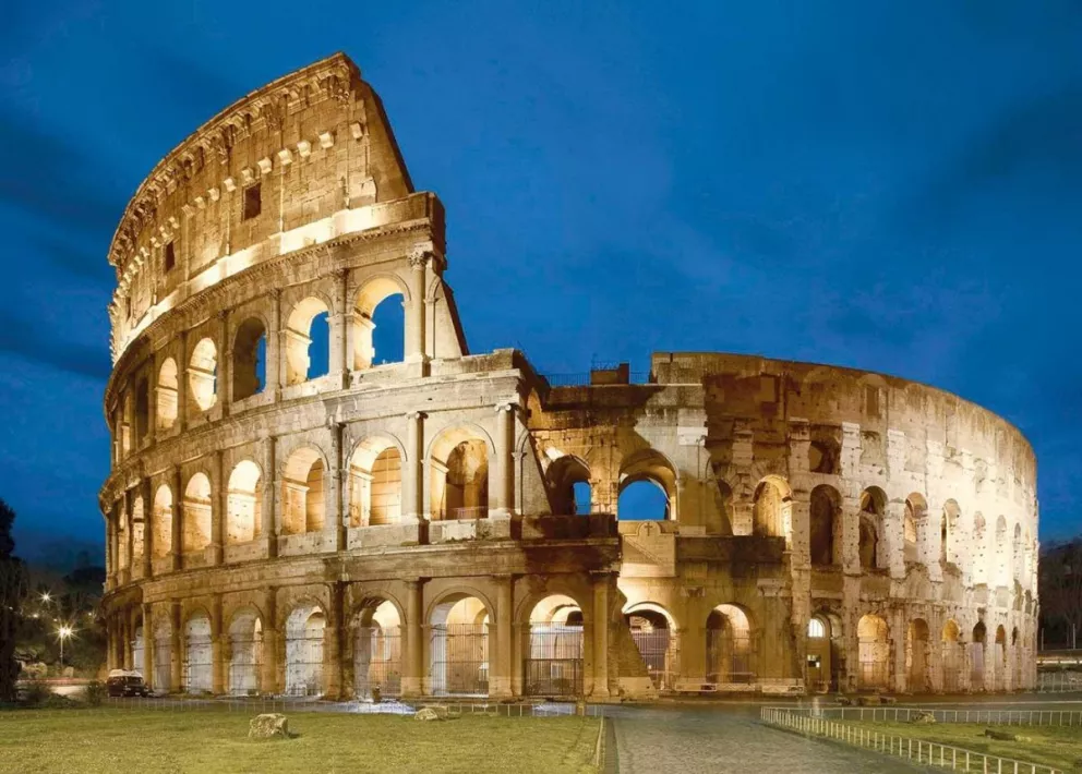 Se coló en el Coliseo y se rompió la pelvis