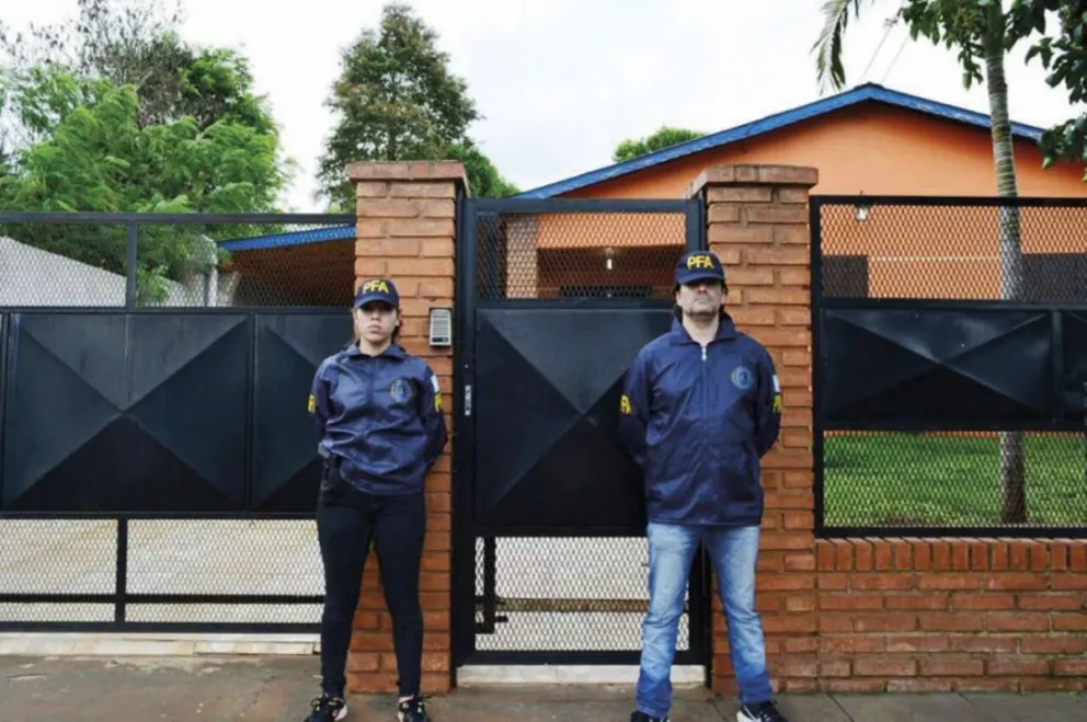 Dos efectivos de PSA fueron detenidos por robos calificados en Buenos Aires