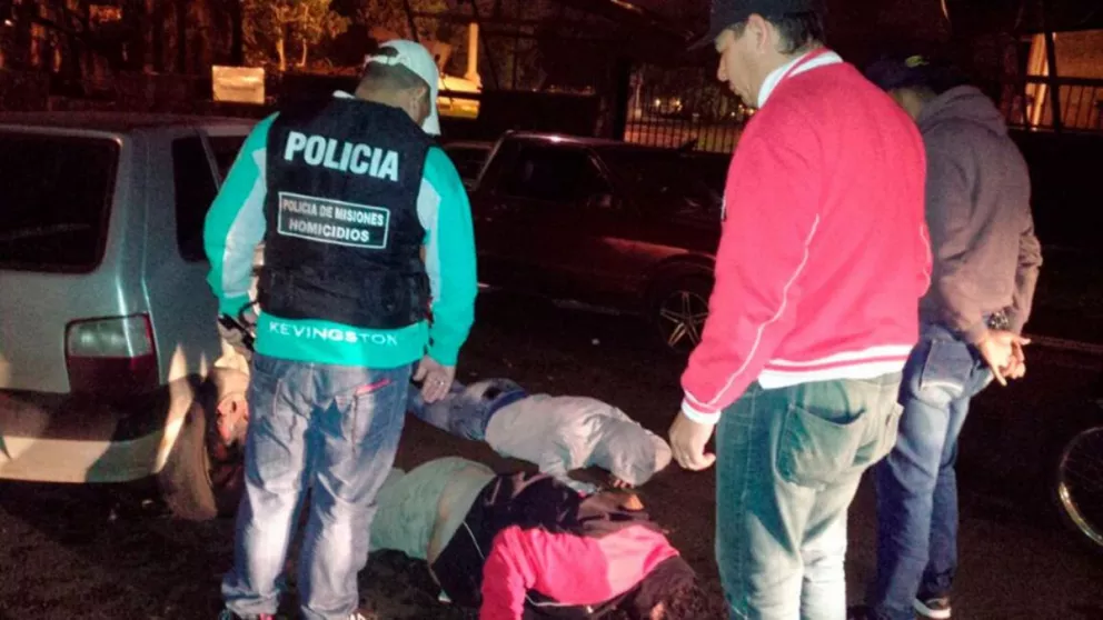 Cuatro arrebatadores detenidos por robar simulando ser policías