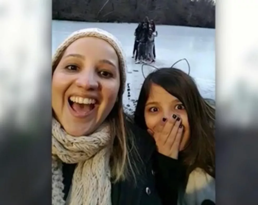 Casi mueren congelados en el lago del Central Park por sacarse una selfie 