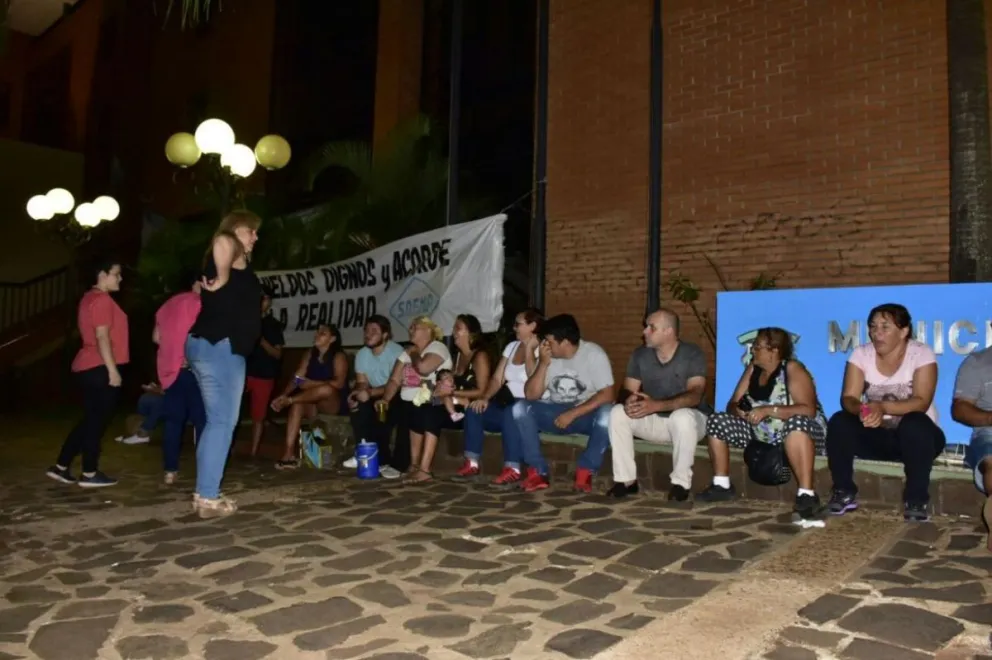 #Paromunicipal: El gobierno de la ciudad ofreció un aumento del 15 %  al Soemp