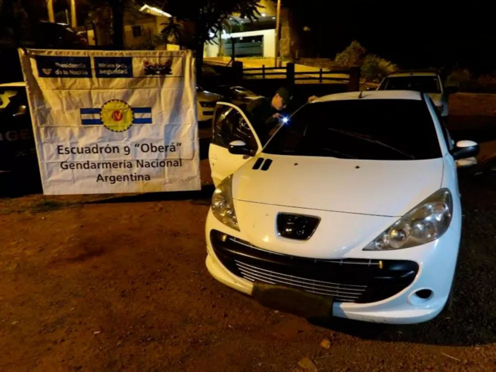 Gendarmería recuperó un coche robado sobre la ruta provincial 7