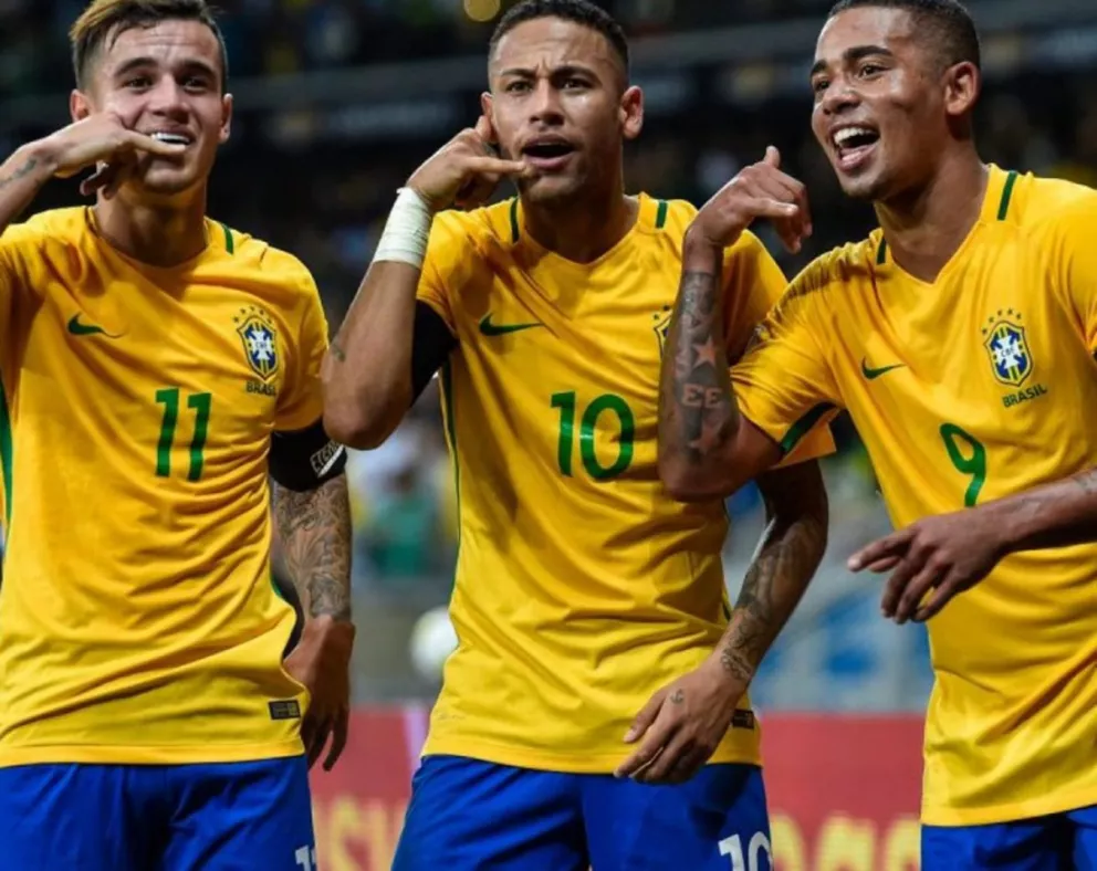 Brasil goleó a Paraguay y queda a un punto de Rusia 2018