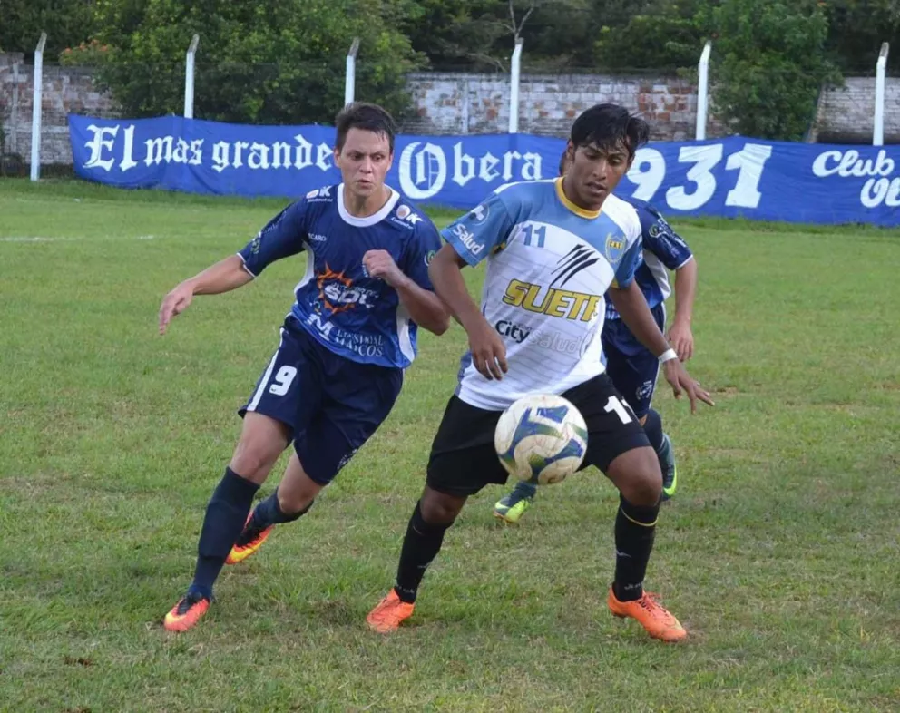 Atlético Oberá e Iguazú protagonizaron un emotivo empate 2-2.