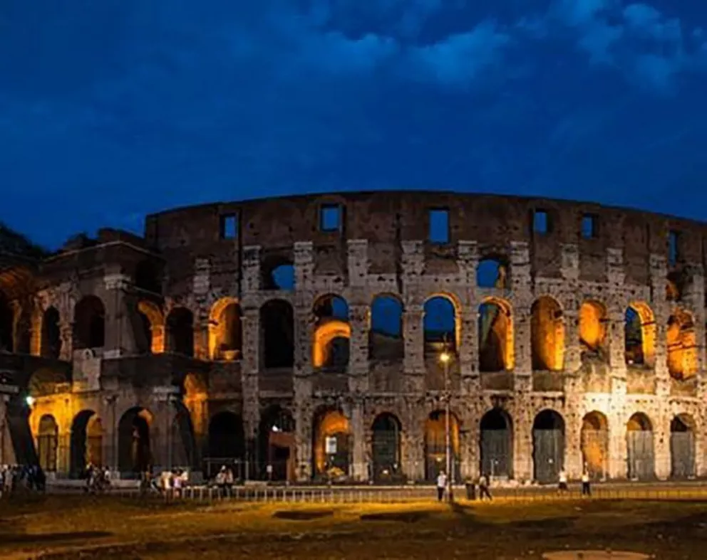 Turismo bajo las estrellas: ahora el Coliseo se puede explorar de noche