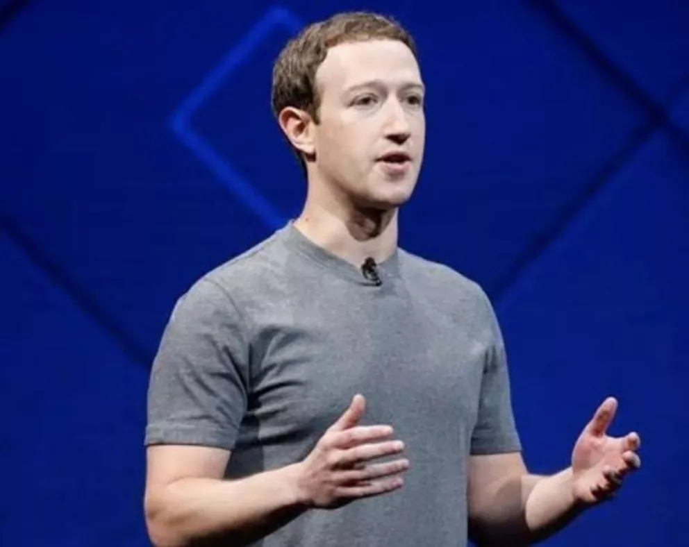 El nuevo Facebook vendrá con una capa de realidad aumentada