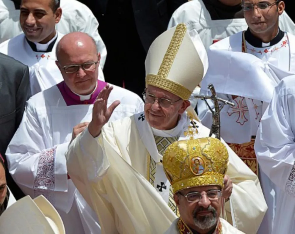 El Papa llamó a musulmanes y cristianos "a caminar juntos contra la violencia"