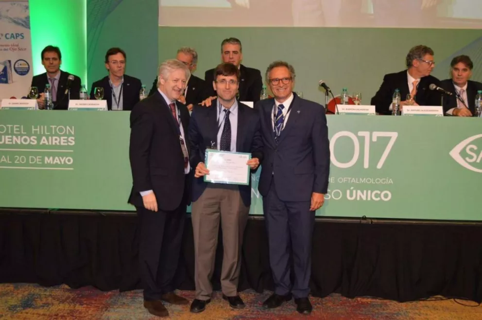 Investigador misionero obtuvo el primer premio en el Congreso de Oftalmología