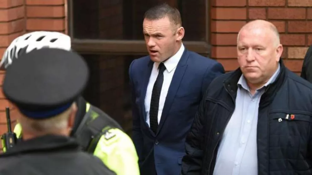 Rooney, condenado a dos años sin carné por conducir ebrio 