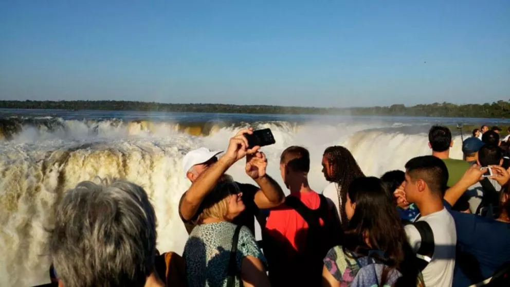 Más de medio millón de turistas disfrutan el fin de semana largo en distintos puntos de Argentina