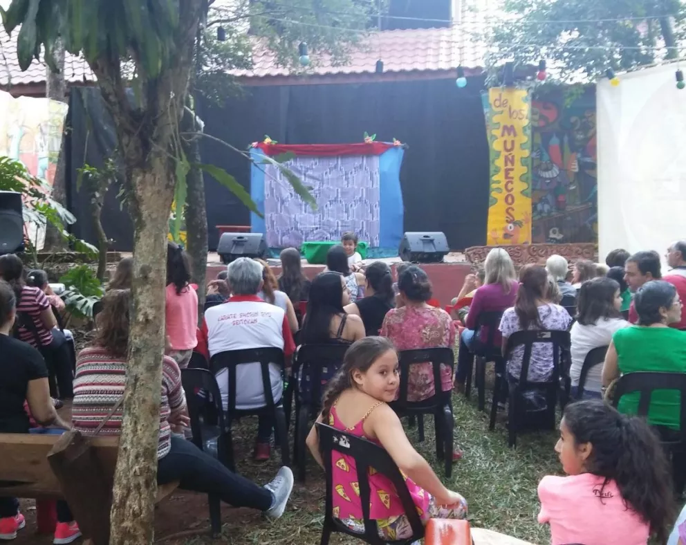 Títeres, teatro y música en Casa de los Muñecos de Iguazú 
