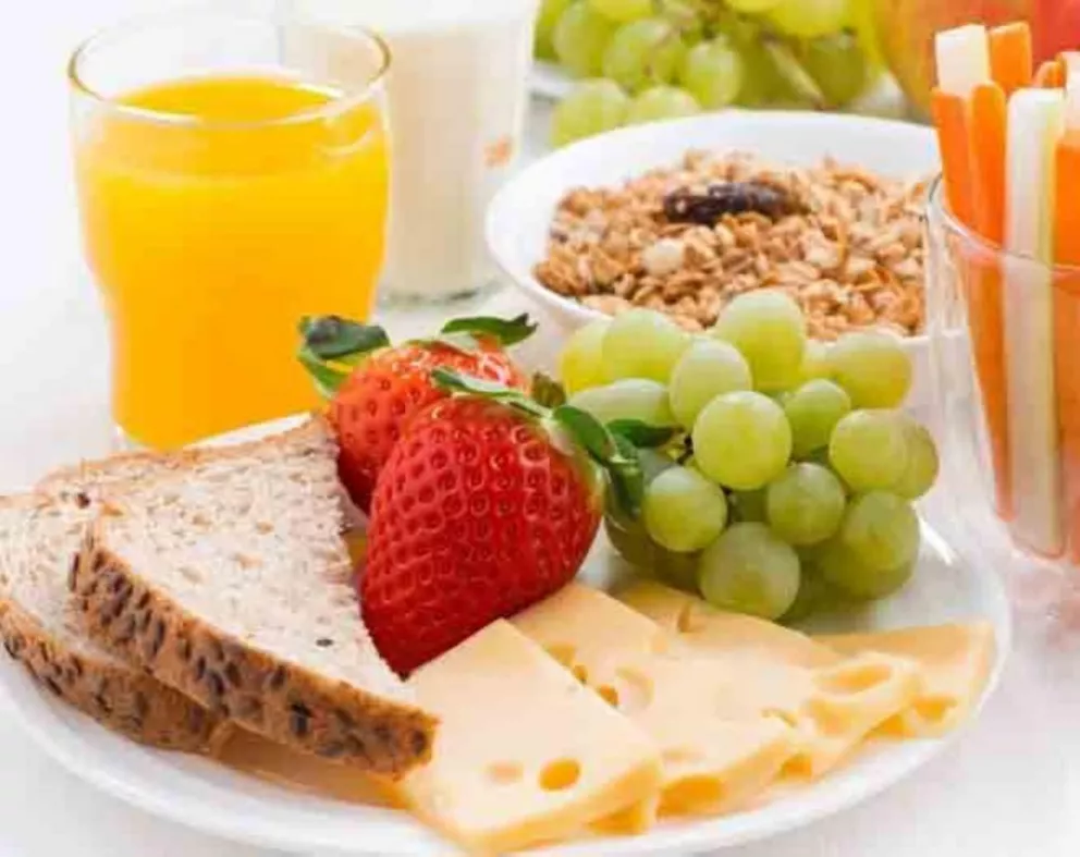 Tips para superar las excusas que te alejan de un buen desayuno