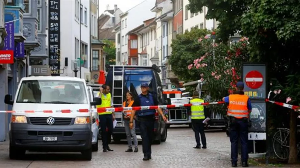 Un hombre con una motosierra hirió a cinco personas en Suiza