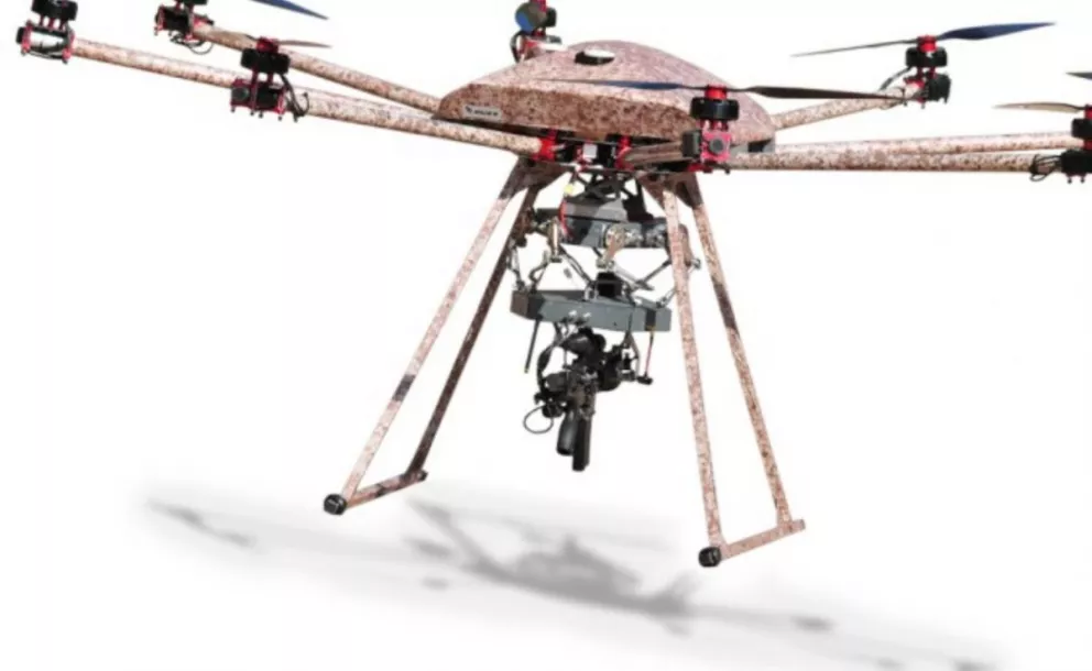 Crearon un drone capaz de disparar armas