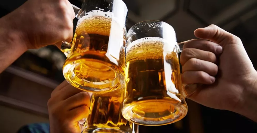 Según datos de 333.247 participantes, una cerveza al día alarga la vida 