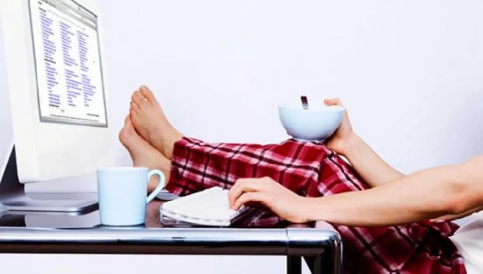 Consejos para mantener una rutina saludable trabajando desde casa