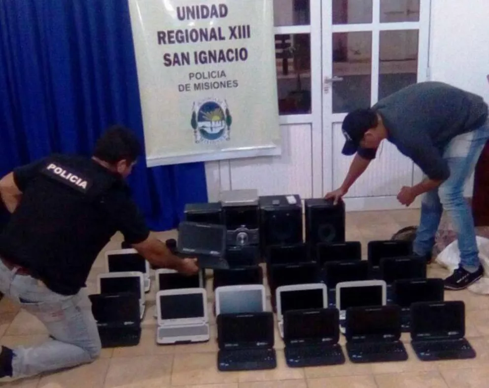 Recuperaron computadoras que habían robado de una escuela de San Ignacio
