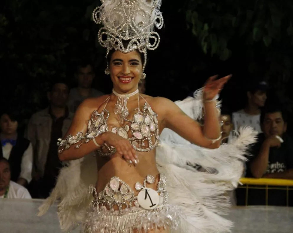 Oberá no se conformó con una y ahora tiene dos reinas del Carnaval 2018