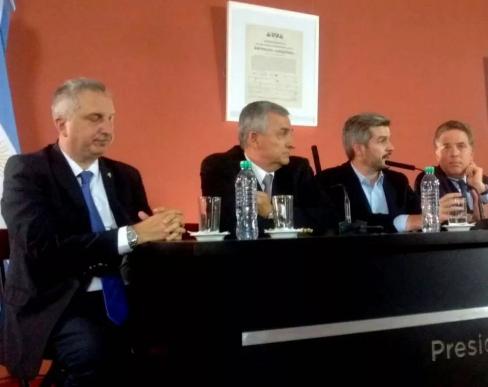 Passalacqua calificó de "histórico y positivo" el acuerdo entre gobernadores y Macri