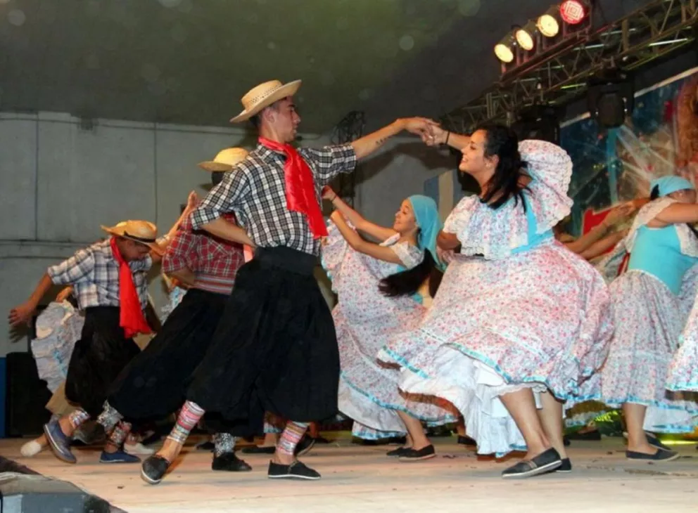 Se realiza en Oberá el 5° Encuentro de danzas folklóricas: OberaFolk2017