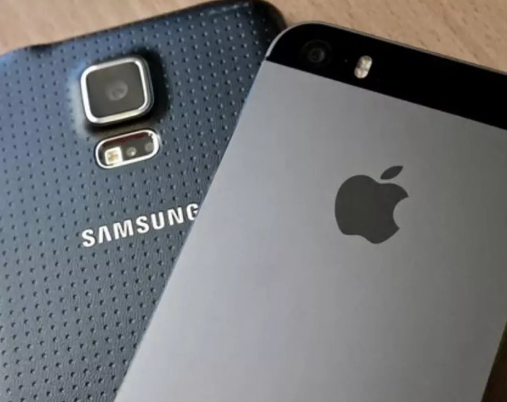 Apple ganó la batalla judicial contra Samsung por la patente "deslizar para desbloquear"